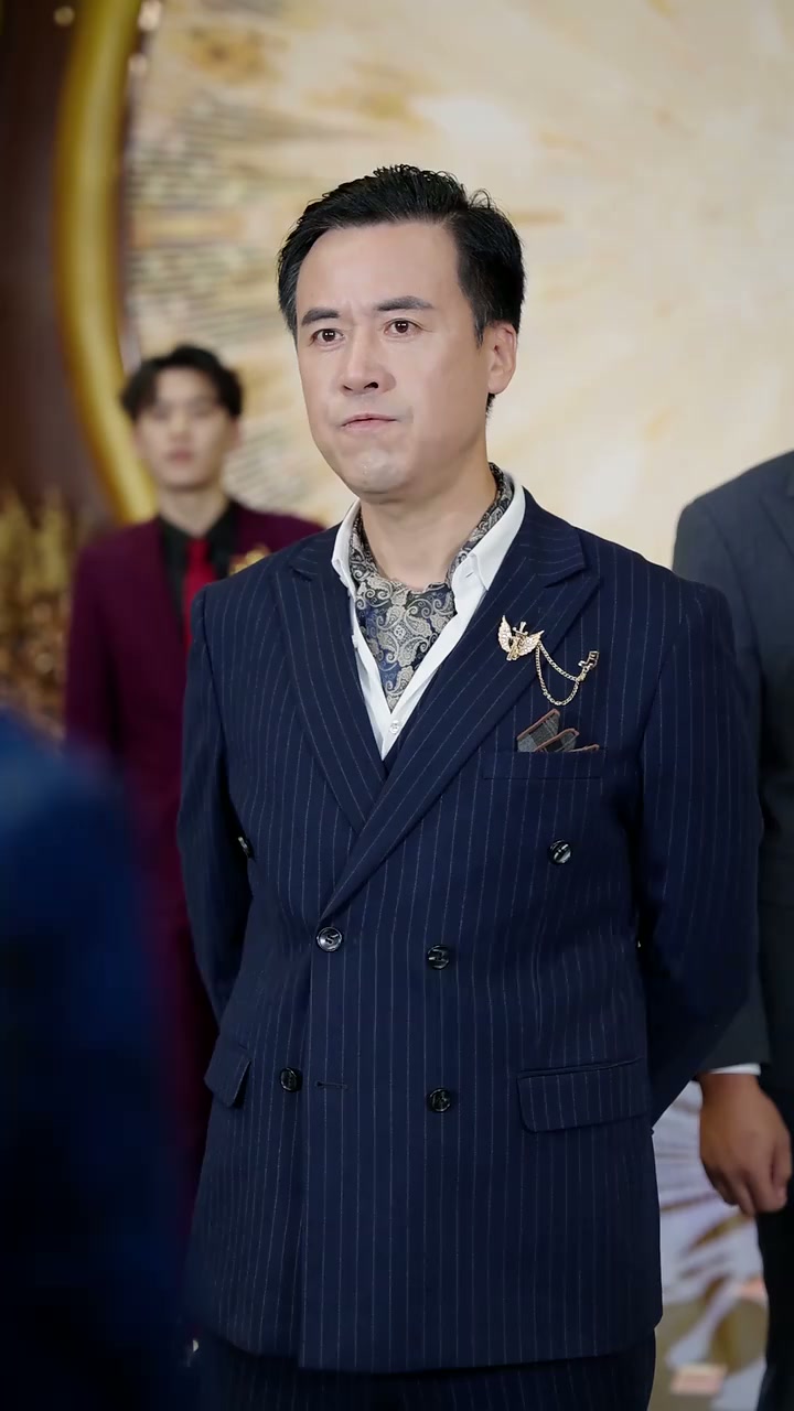 Episode 25 - Mom's Comeback, Son's Tears