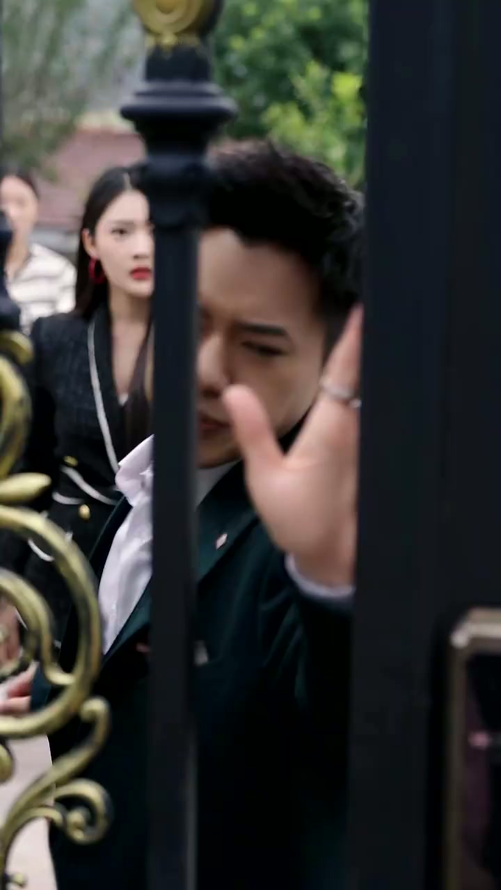 Episode 7 - From Pawn to Queen