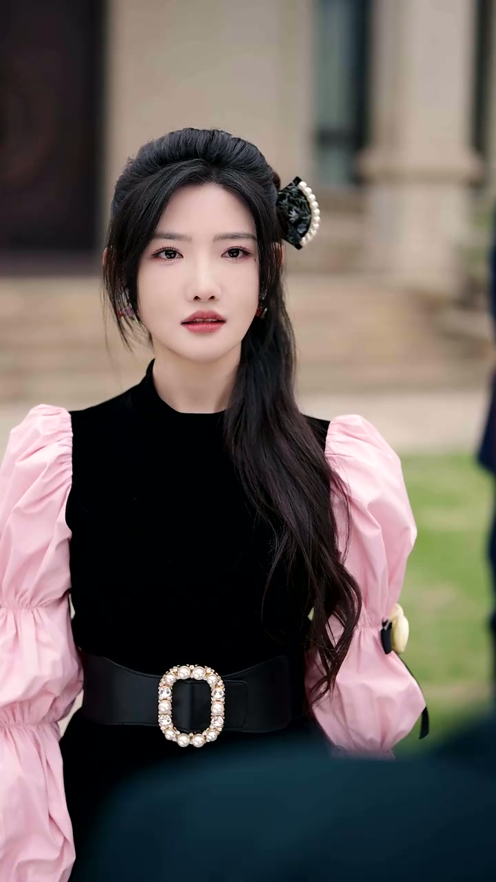 Episode 9 - From Pawn to Queen