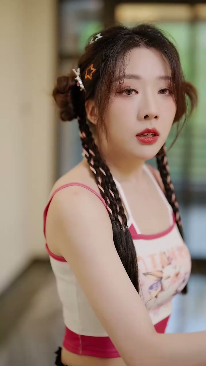 Episode 6 - Daytime CEO, Nighttime Hot Chick