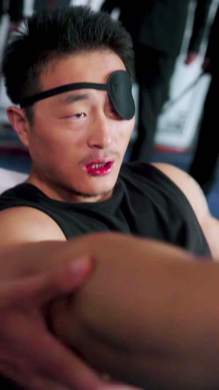 Episode 13 - My Ex Never Expected Me to Be a Fighting Legend