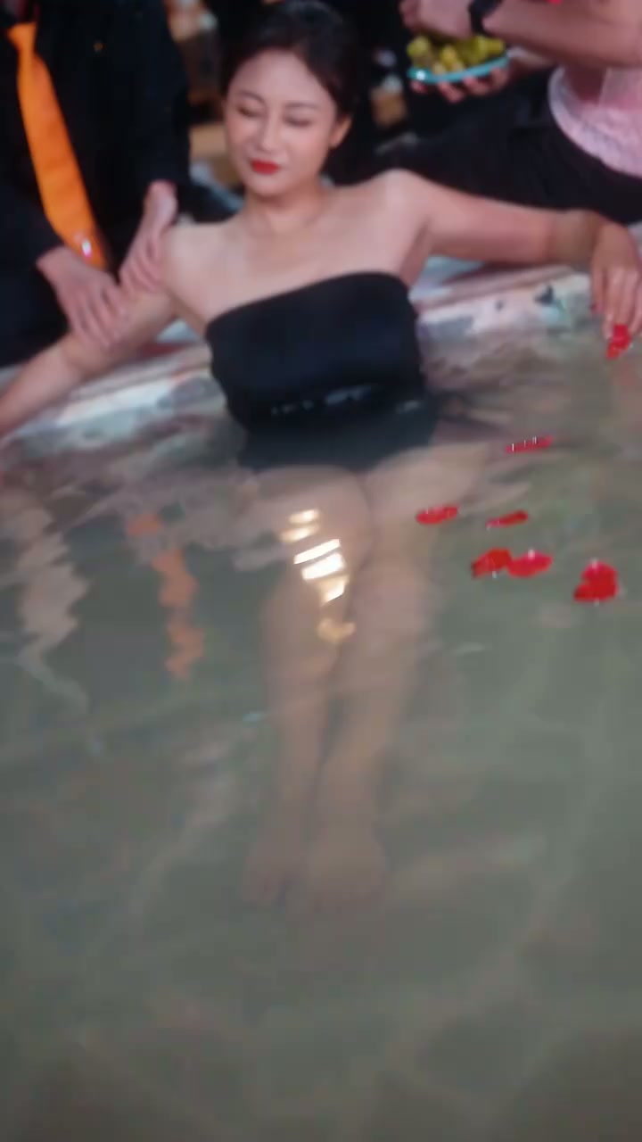 Episode 49 - The Substitute Bride: Unveiling Her Countless Secrets