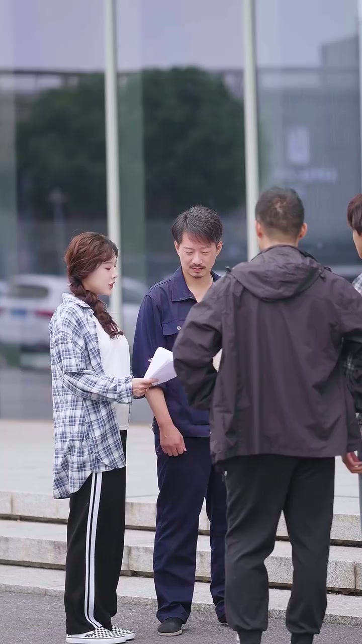 Épisode 1 - Rencontre diffusée en direct révélant notre vie