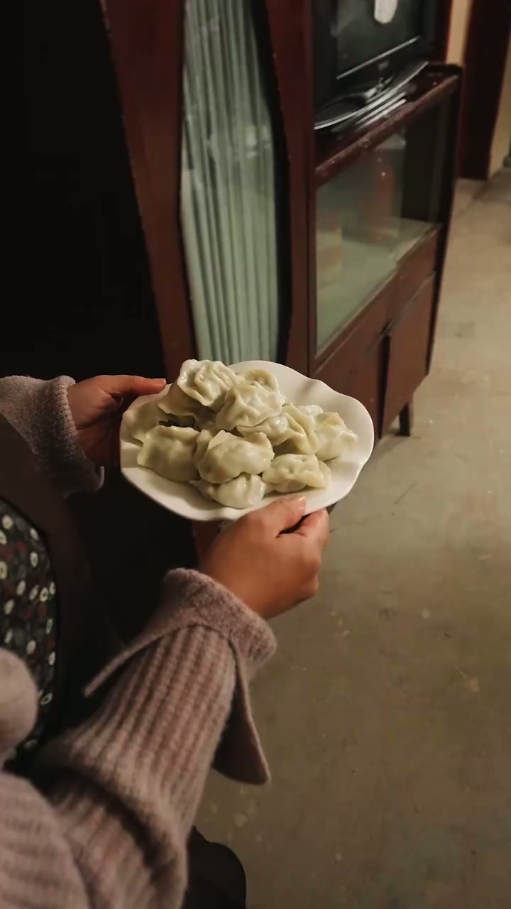 Folge 1 - Halber Sieg über das Schicksal