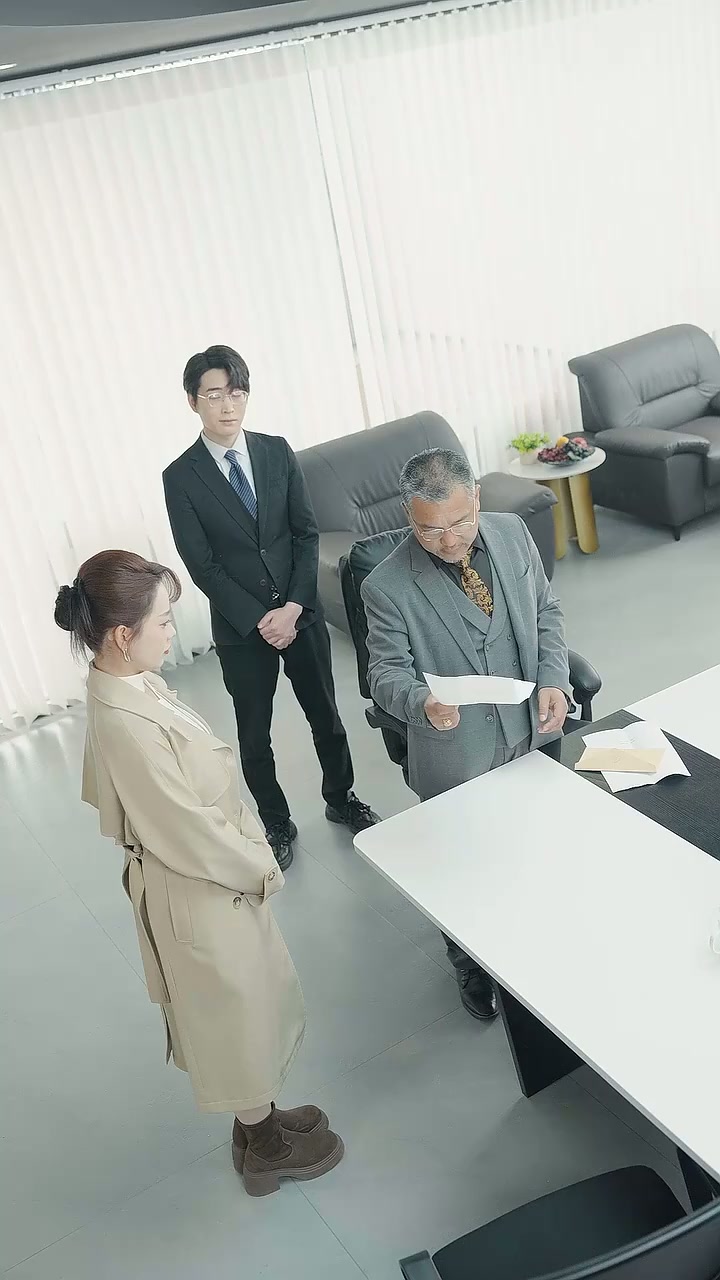 Episode 4 - My 60-Year-Old Apprentice Dad Is a Hidden Boss