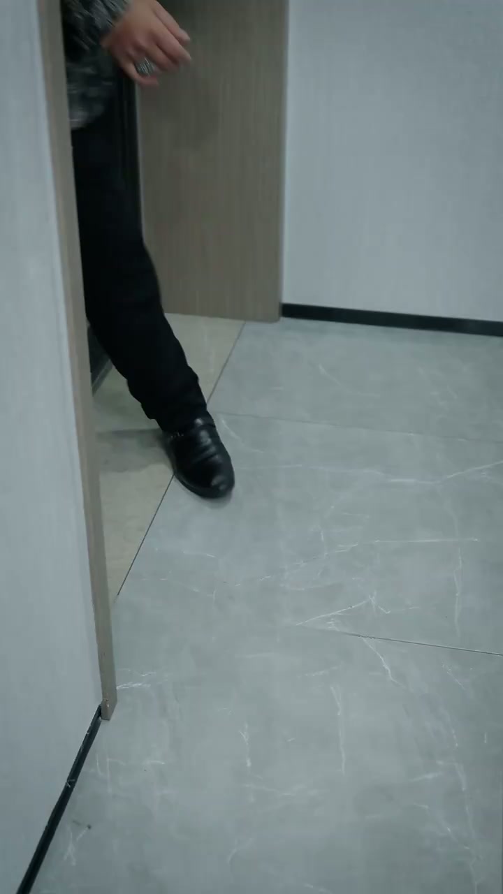 2화 - The Rich Guy Killed His Streamer GF