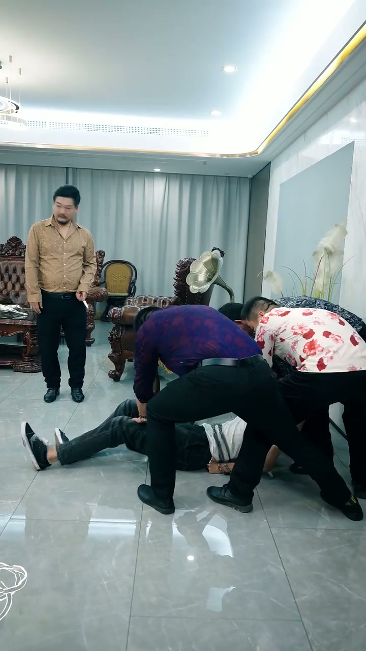 19화 - The Rich Guy Killed His Streamer GF