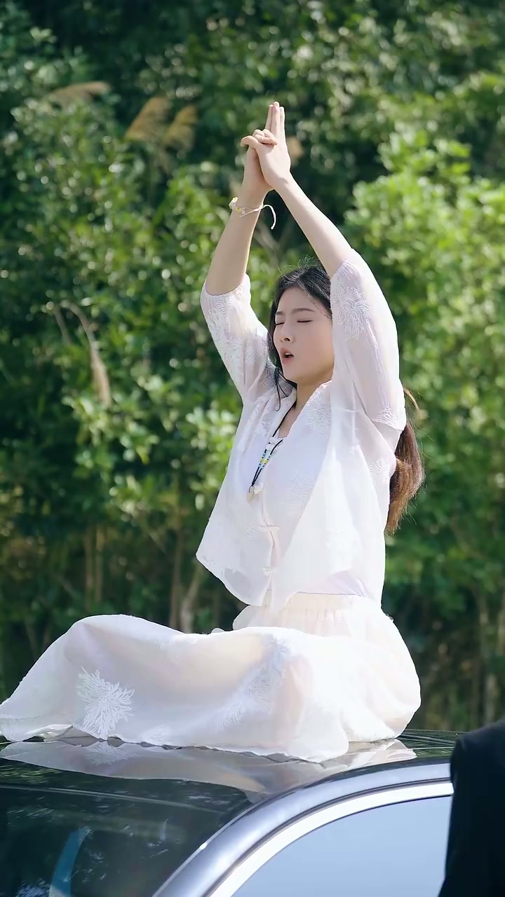 第4集 - 偷聽心聲後，豪門全家寵我