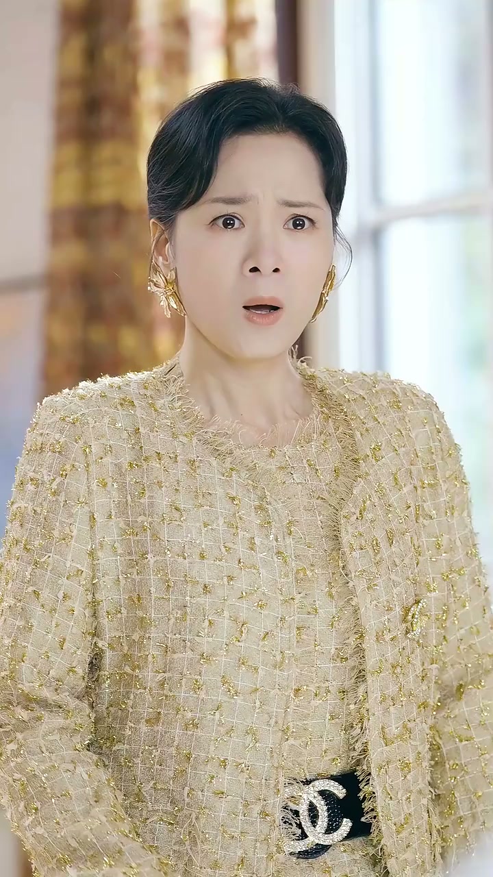 第9集 - 偷聽心聲後，豪門全家寵我