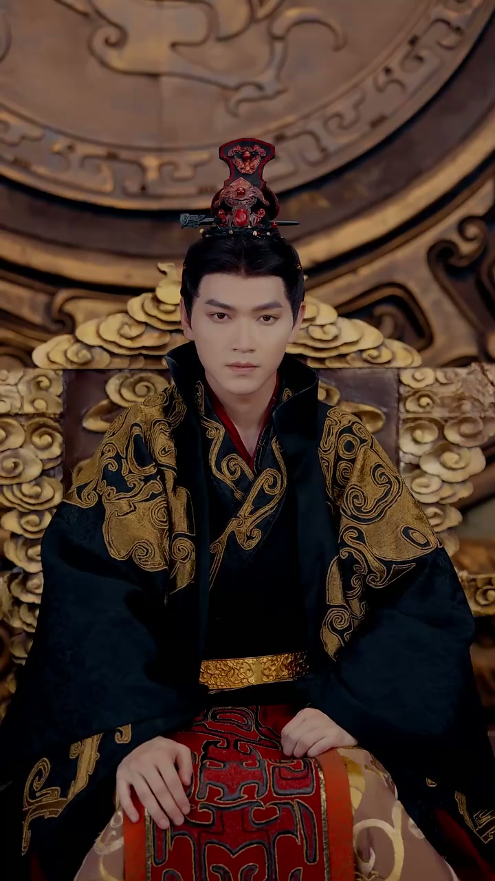 Episode 13 - Modern Emperor Who Speaks English