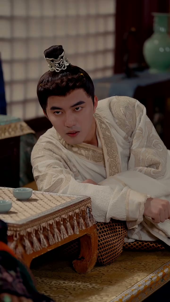 Episode 43 - Modern Emperor Who Speaks English