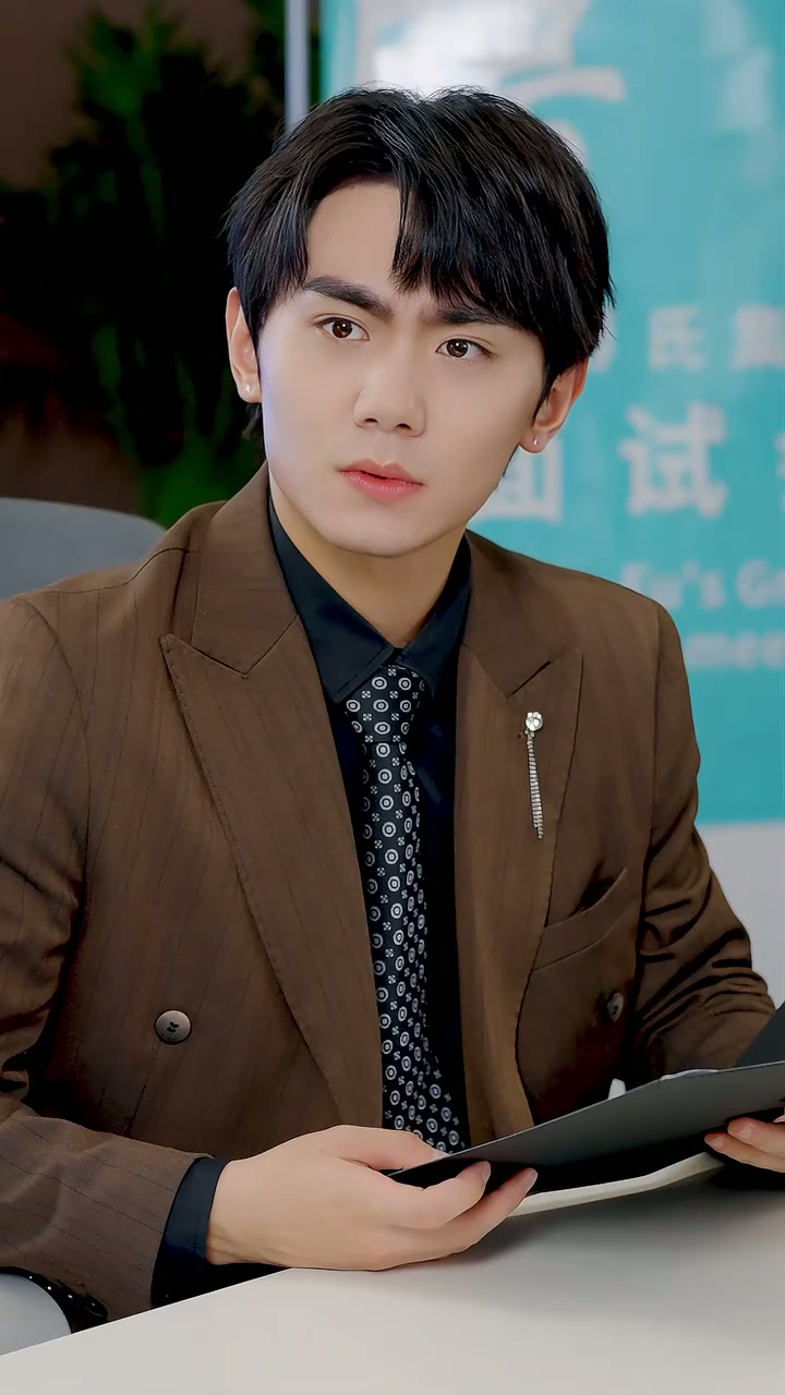 Episódio 6 - Atenção, a Senhora Guarda-costas chegou